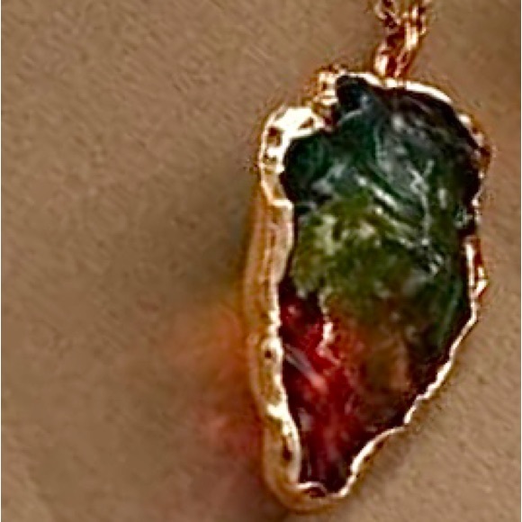 Ombre Arrowhead- Angel Aura Rainbow Quartz Striking Tip Point Head Gold Necklace - Picture 8 of 9